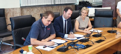 Latte e formaggi del futuro grazie all'accordo tra Inalpi e Politecnico di Torino Latte e formaggi del futuro grazie all'accordo tra Inalpi e Politecnico di Torino