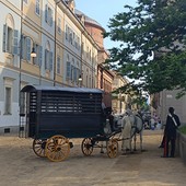 Il set della terza stagione di Lidia Poet in piazza Cavour