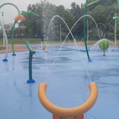 Giochi d'acqua e attrezzature nuove alla piscina della Pellerina