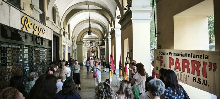 Presidio dei sindacati della scuola questa mattina