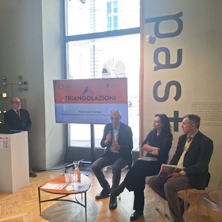 Torino si racconta con la scienza: posate le prime targhe di "Triangolazioni"