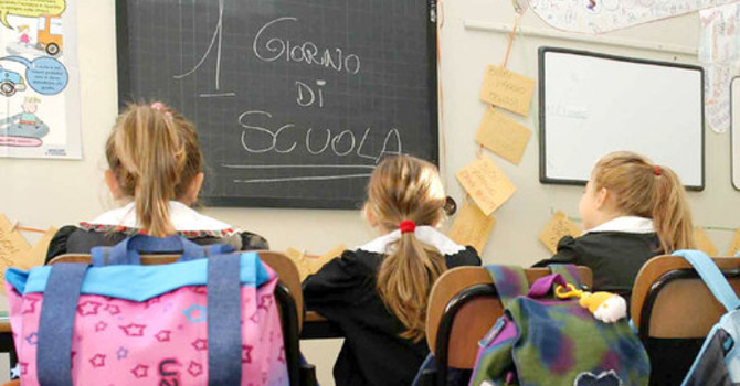 Primo giorno di scuola per gli studenti torinesi Primo giorno di scuola per gli studenti torinesi