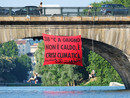 "Non è caldo, è crisi climatica": nuova protesta di Extinction Rebellion "Non è caldo, è crisi climatica": nuova protesta di Extinction Rebellion
