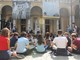 Gli studenti contro il Green Pass occupano il cortile dell'Università di Torino: &quot;E' discriminatorio&quot; [FOTO E VIDEO]