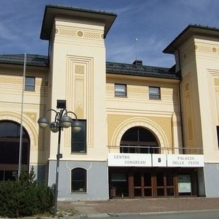 Il Palazzo delle Feste di Bardonecchia, in una foto d'archivio