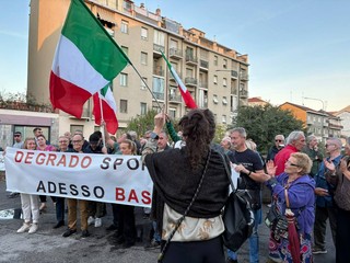 Protesta nella zona del trincerone