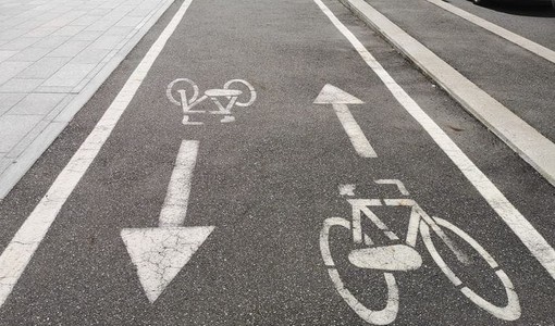 Torino pedala, il Biciplan entra nel vivo: cantieri aperti e numeri in crescita