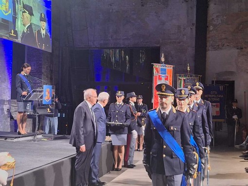La Polizia di Stato spegne 174 candeline: Torino celebra chi "c'è sempre"