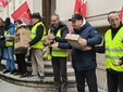 Protesta dei lavoratori Postalcoop