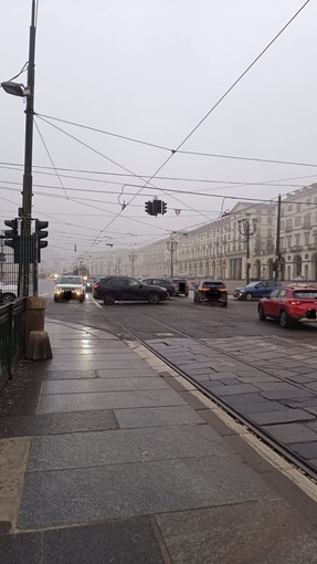 Traffico in tilt in piazza Vittorio Veneto Traffico in tilt in piazza Vittorio Veneto