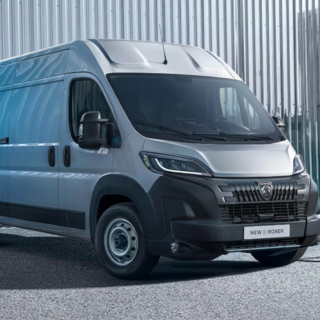 Peugeot e-Boxer: la soluzione large e full-electric per professionisti