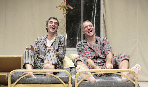 "Pigiami" in scena venerdì 17 aprile