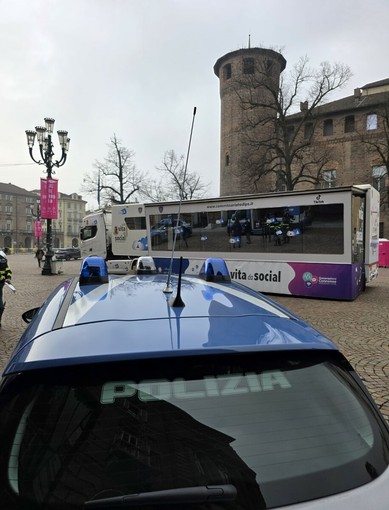 La Polizia scende nelle piazze per raccontarsi