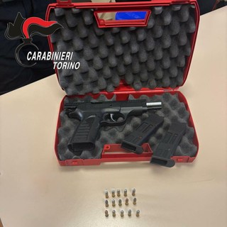 La pistola sequestrata al nonno-rapinatore