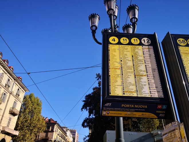Nuovi monitor con l'orario di arrivo di autobus e tram in arrivo alle fermate Gtt
