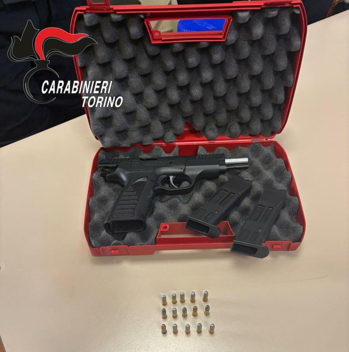 La pistola sequestrata al nonno-rapinatore La pistola sequestrata al nonno-rapinatore