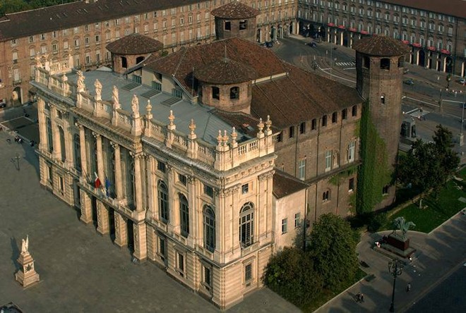 Palazzo Madama, le statue raccontano al storia dell'Italia con "MonumenTO"