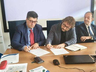 La firma del protocollo La firma del protocollo