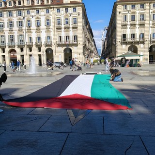 Una camminata per Gaza: il popolo scolastico scende in piazza in solidarietà alla Palestina