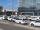 Abusivismo e concorrenza sleale, i taxisti protestano di fronte alla Regione