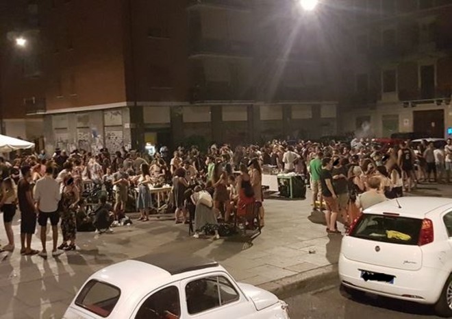 Concerti non autorizzati e vendita abusivi di alcolici in piazza Santa Giulia, Magliano: &quot;L'Amministrazione Appendino metterà mai un freno?&quot;