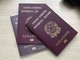 L'uomo aveva con sé un passaporto falso L'uomo aveva con sé un passaporto falso