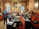 "Sì al referendum sulla cittadinanza", protesta nella Sala di Torino