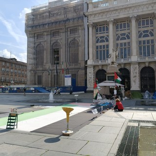 Attivisti Pro Pal in piazza Castello