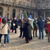 "Senza di noi il sipario non si alza": i dipendenti del Regio scendono in piazza per il mancato rinnovo del contratto nazionale "Senza di noi il sipario non si alza": i dipendenti del Regio scendono in piazza per il mancato rinnovo del contratto nazionale