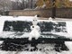 Nevicata in città, i torinesi tornano bambini: alla Tesoriera spuntano decine di pupazzi di neve [VIDEO e FOTO]