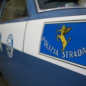 Controlli della Stradale contro la guida in stato di ebrezza: multati 16 ubriachi al volante