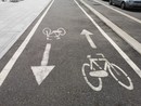 pista ciclabile a doppio senso di marcia