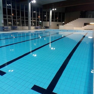 Mancano le vetrate, così la piscina Gaidano (chiusa da settembre) resta ancora ai box