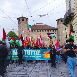 Flotilla abbordata, Torino scende in piazza: "Mobilitazione permanente" Flotilla abbordata, Torino scende in piazza: "Mobilitazione permanente"