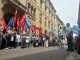 Protesta dei sindacati davanti alla sede di Federfarma