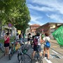 In bici, sfidano il caldo insieme ai cittadini di Vanchiglietta: &quot;Abbiamo bisogno di un sindaco per il clima&quot;