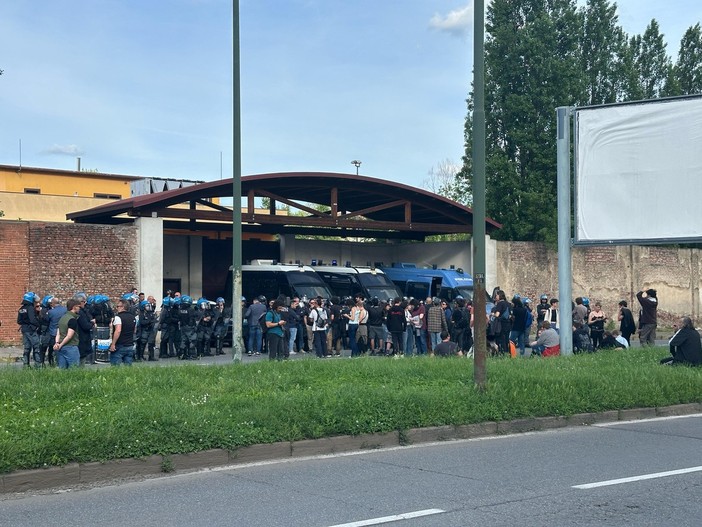 Continuano le proteste contro il Cpr di corso Brunelleschi
