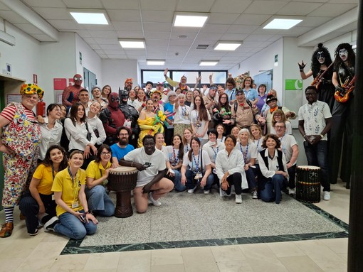 Rischio maltempo e il Regina Music Fest 2025 si sposta nei reparti dell'ospedale