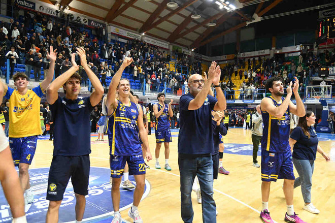 Vittoria a Brindisi per la Reale Mutua Vittoria a Brindisi per la Reale Mutua