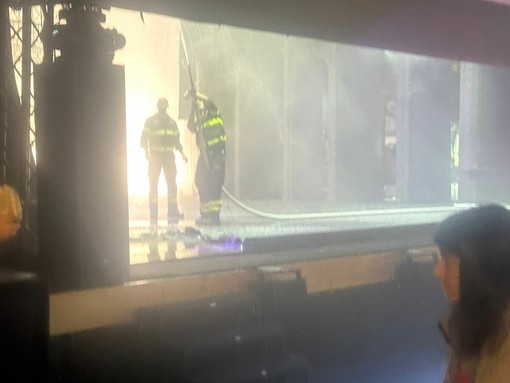 Incendio al teatro Alfieri, lo staff: "Episodio di lieve entità, siamo prontamente intervenuti" Incendio al teatro Alfieri, lo staff: "Episodio di lieve entità, siamo prontamente intervenuti"