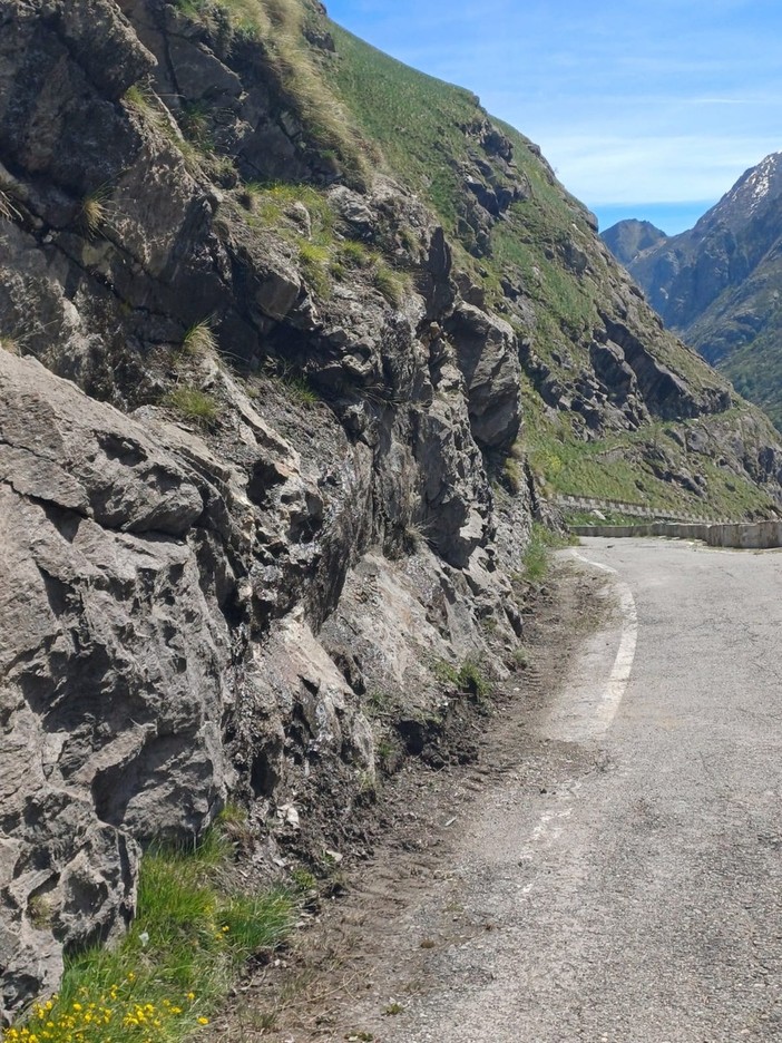 Strade di alta quota: riaprono le provinciali fino ai laghi di Malciaussia e Serruù
