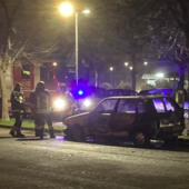 Auto bruciata in via Pietro Cossa, lo spettro delle occupazioni abusive spaventa il quartiere