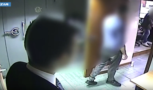 Rapina in banca in corso Traiano, arrestato ladro in "vacanza" a Loano