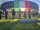 Scolorito e rovinato, il monumento all'Autiere di corso Unità torna al suo antico splendore