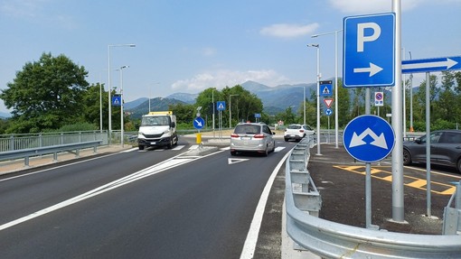 Lungo la provinciale 58 inaugurata la rotatoria a Spineto di Castellamonte