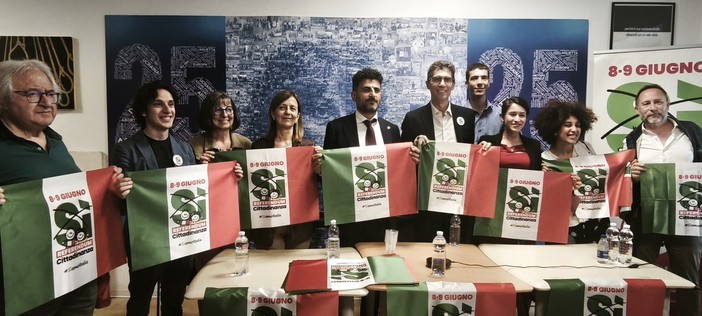 Referendum cittadinanza, il centrosinistra torinese con Riccardo Magi per il Sì
