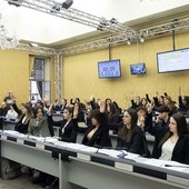Studenti nell'aula del Consiglio regionale Studenti nell'aula del Consiglio regionale