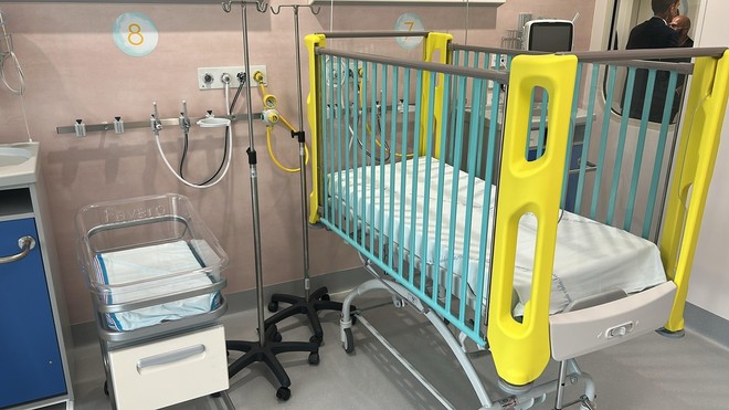 Regina Margherita, grazie ai Babbi Natale un reparto tutto nuovo per curare i piccoli pazienti. “Qui aiutiamo e curiamo tutti”