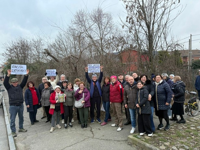 L'area di Barca abbandonata da anni, esplode la rabbia dei residenti L'area di Barca abbandonata da anni, esplode la rabbia dei residenti