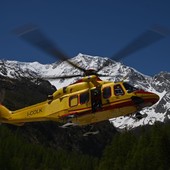 Val di Susa, escursionista francese disperso nei boschi sopra Beaulard: le ricerche anche con l'elicottero